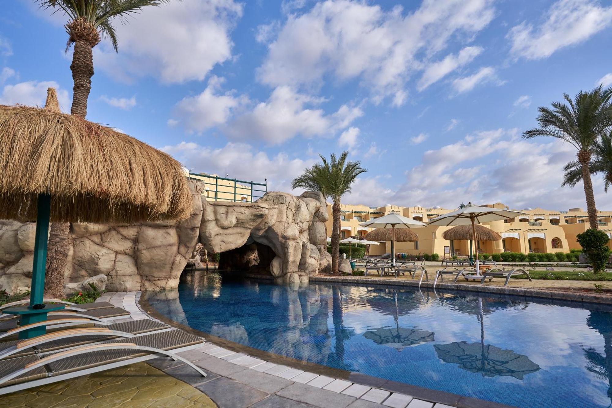 The Bayview Taba Heights Resort Bagian luar foto