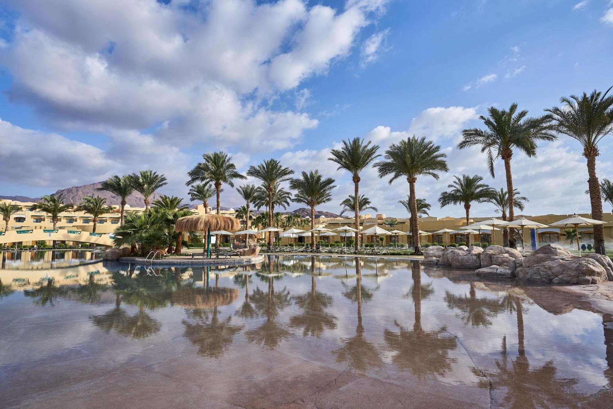 The Bayview Taba Heights Resort Bagian luar foto