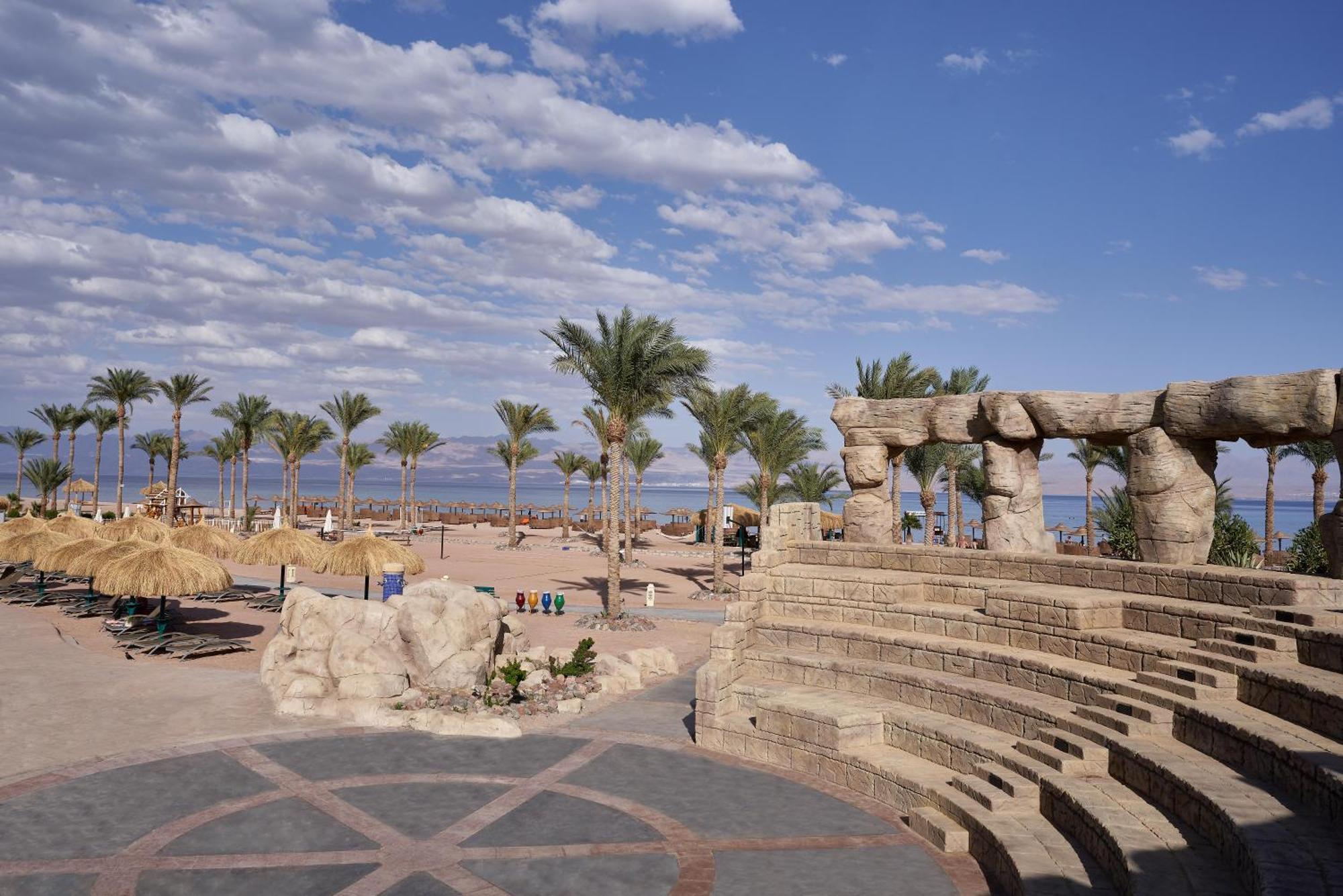 The Bayview Taba Heights Resort Bagian luar foto