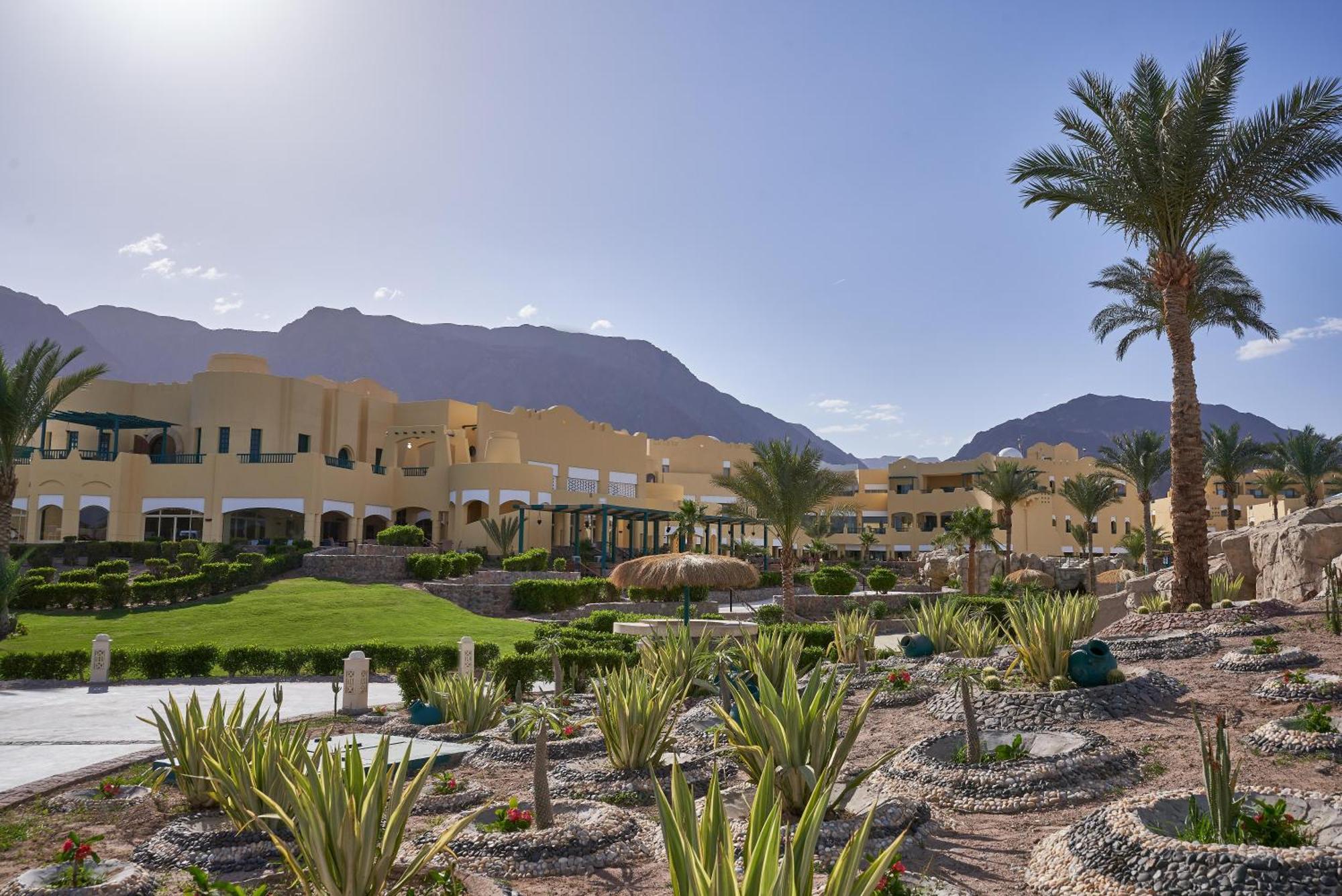 The Bayview Taba Heights Resort Bagian luar foto
