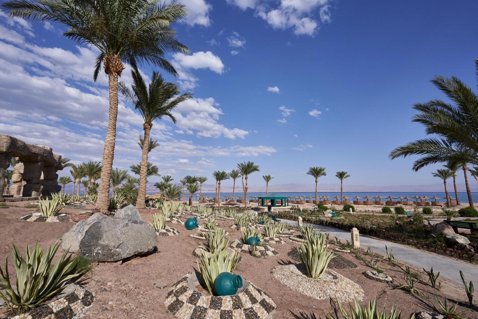 The Bayview Taba Heights Resort Bagian luar foto
